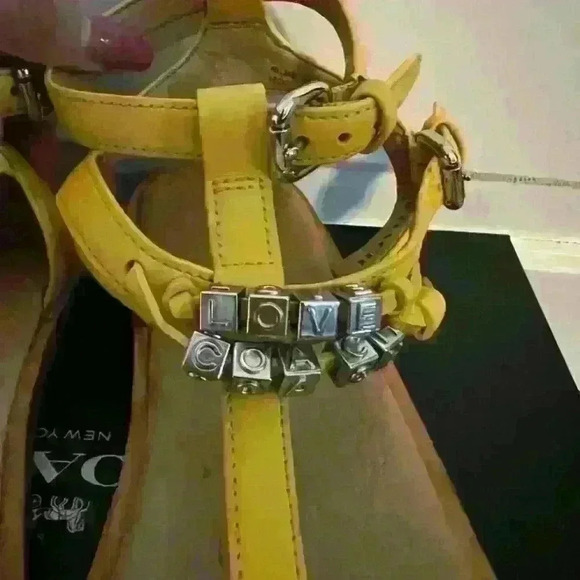 🔥Coach Sandals🔥 - Picture 4 of 6